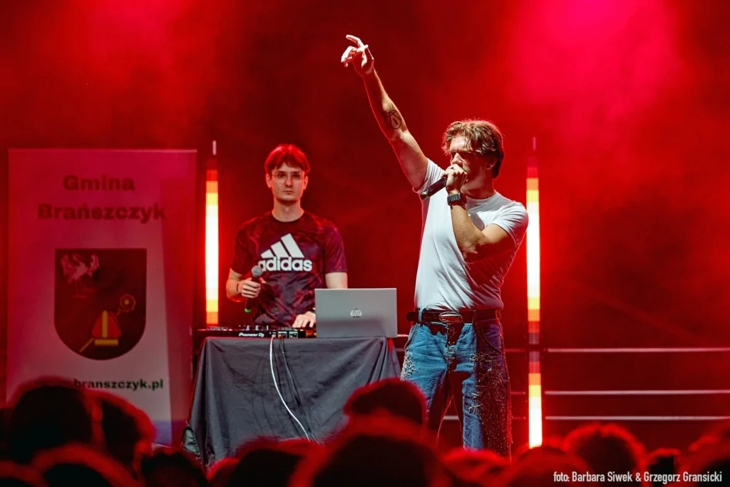 Wieczorny koncert podczas dożynek w Brańszczyku